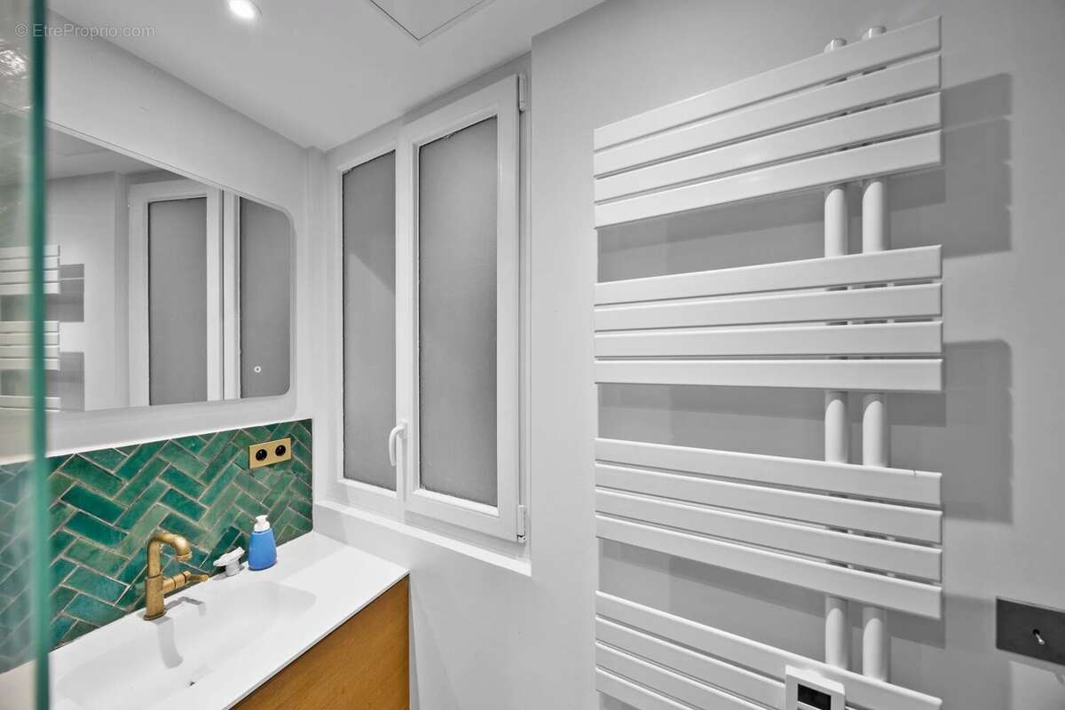 Appartement à PARIS-3E