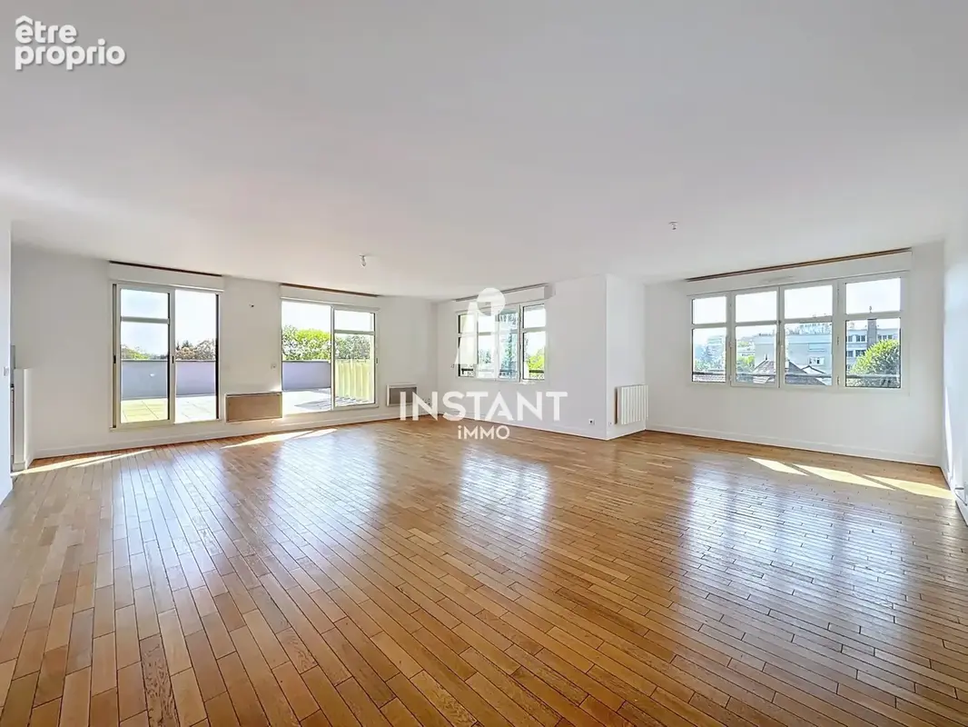 Appartement 120 m² à Joinville-Le-Pont  - photo 2