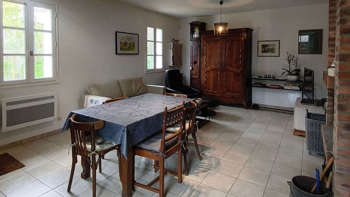 Propriété rurale sur 11658m2 - photo 2