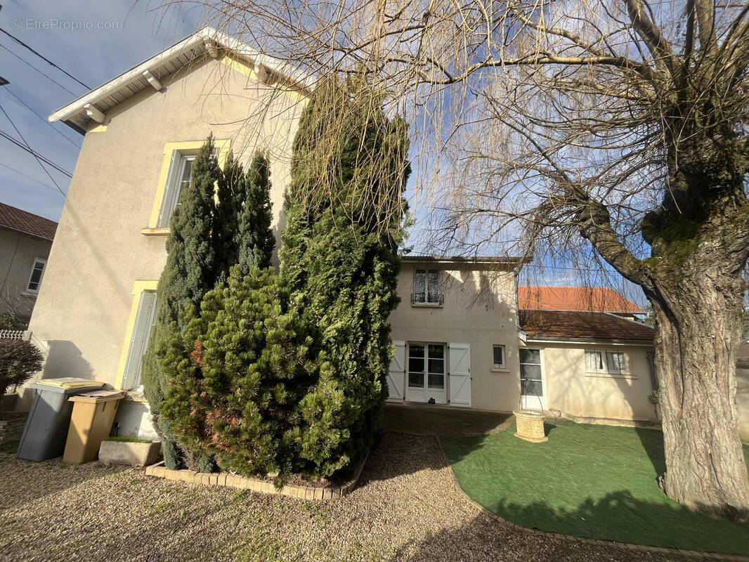 Maison à VILLEFRANCHE-SUR-SAONE