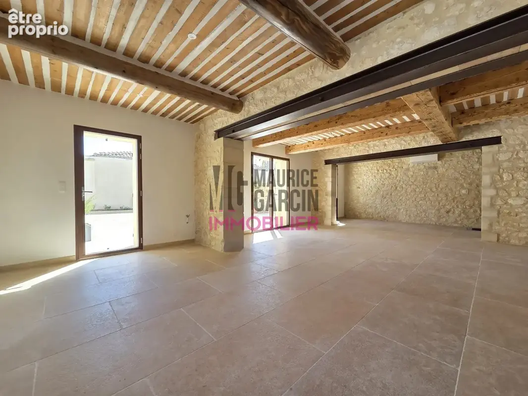 Maison 5 pièces 120 m² à vendre à L'isle-Sur-La-Sorgue (84800) - photo 2