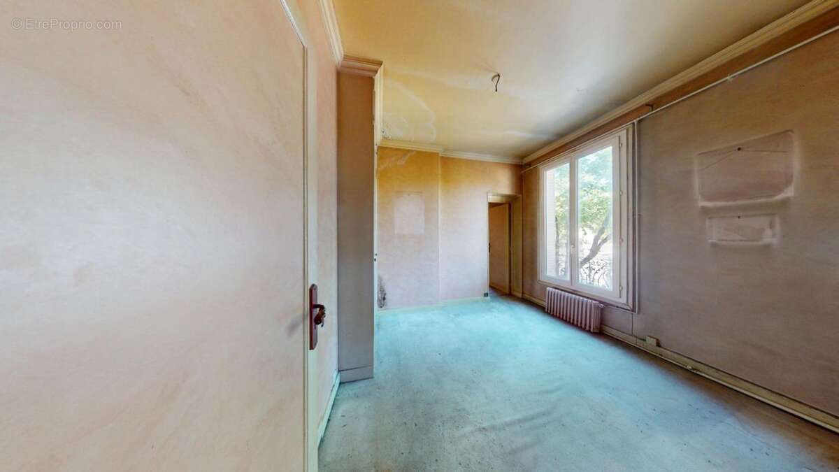 Appartement à MAISONS-ALFORT