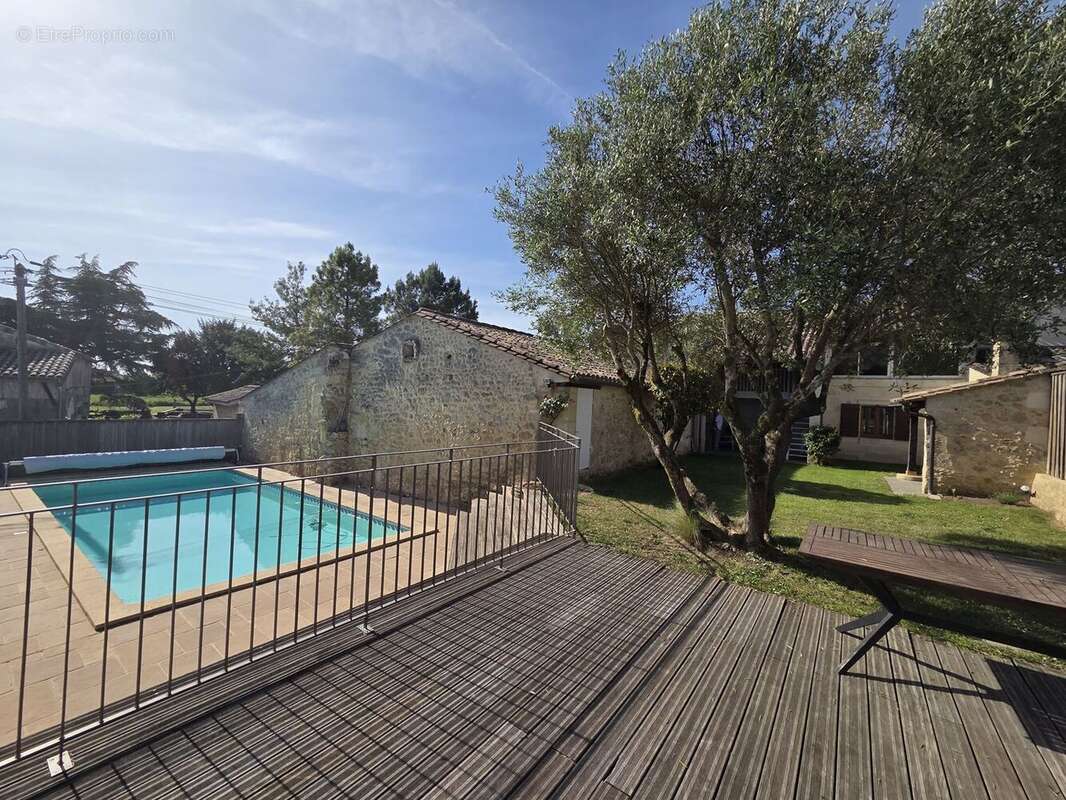 Maison à GENISSAC