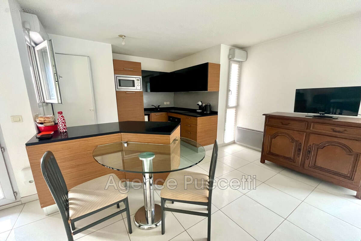 Appartement à VENCE