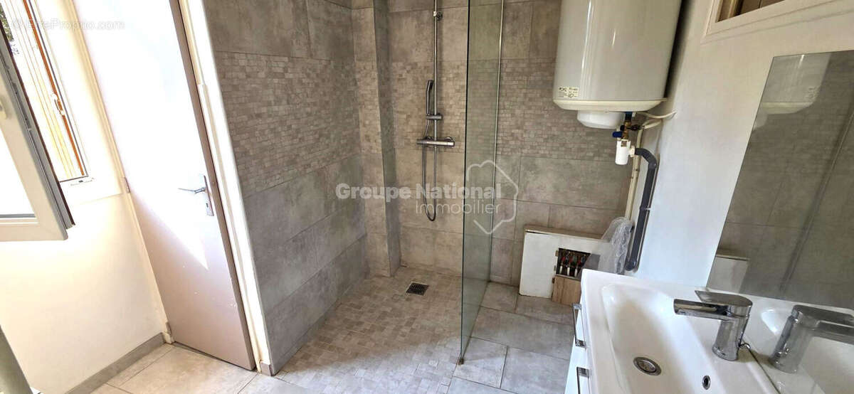 Appartement à MARSEILLE-16E