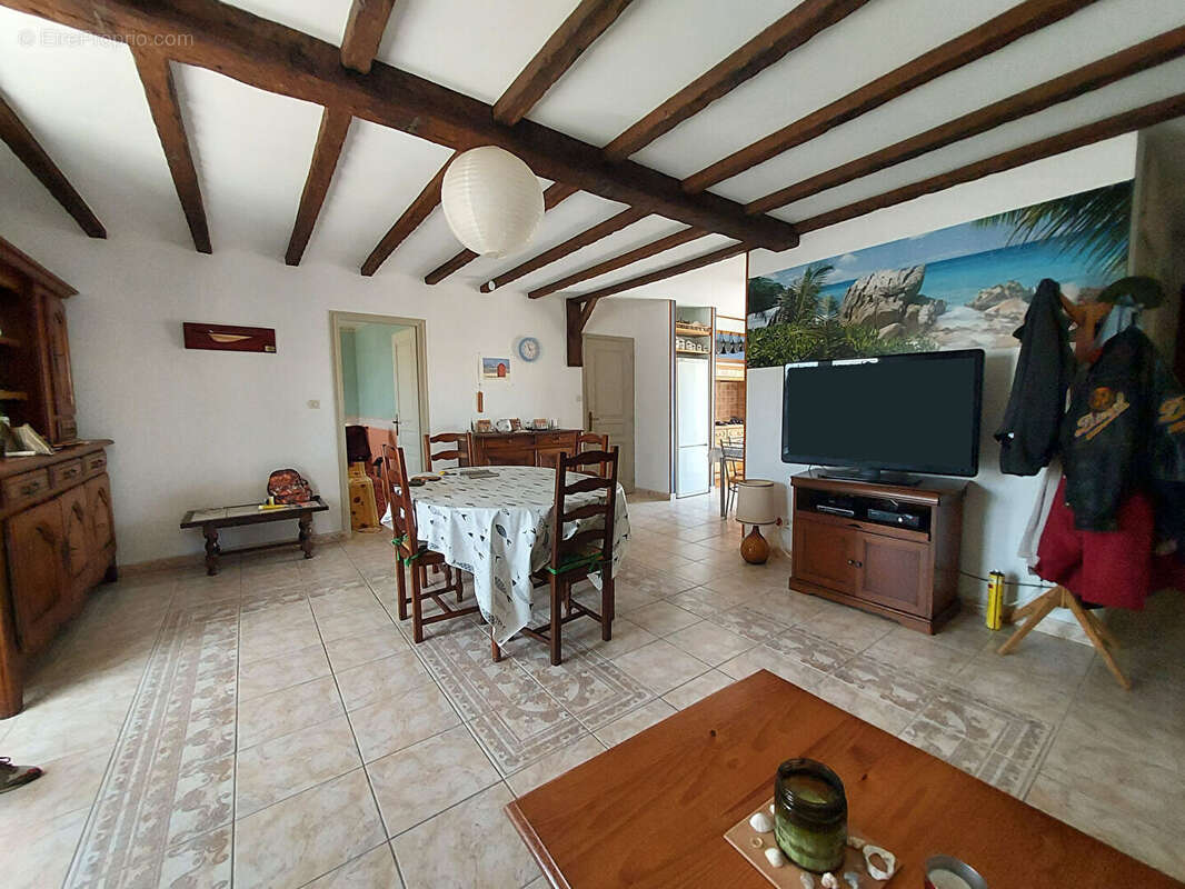 Maison à LA BREE-LES-BAINS