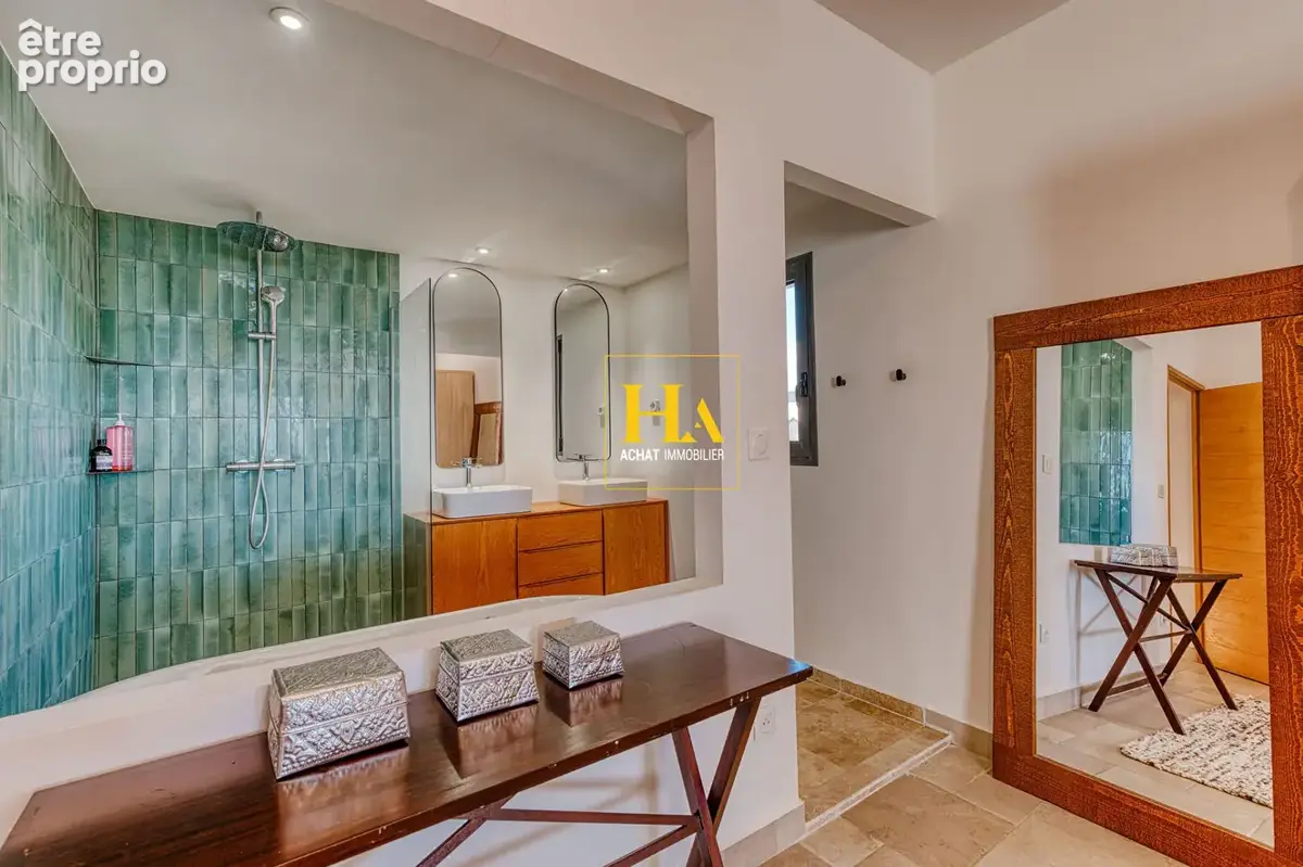 Villa contemporaine 160 m² avec piscine et vue mer ,Terre Sainte, Saint-Pierre - photo 15