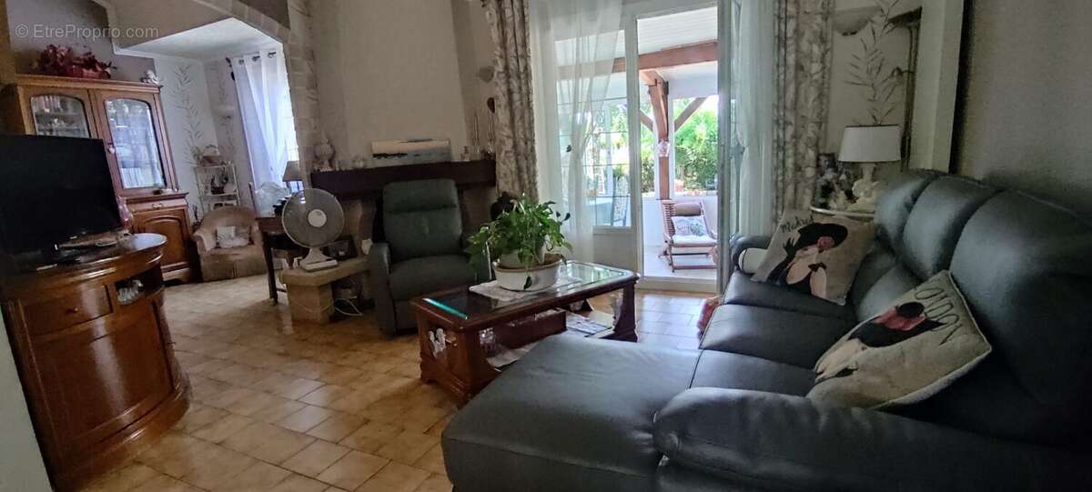 Maison 110 m² à Tours  - photo 2