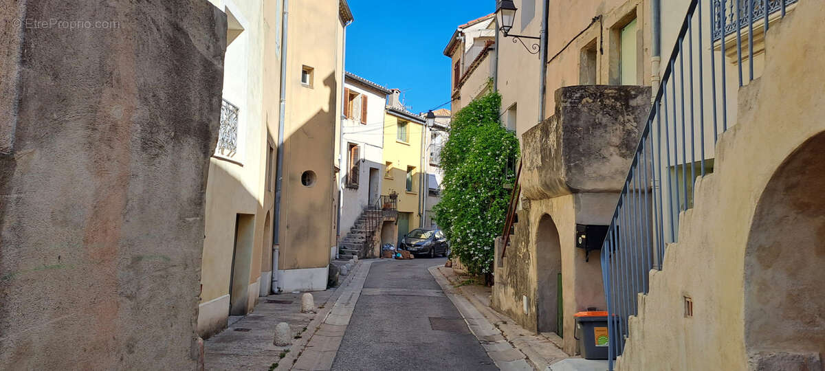 Maison de village Montpellier Celleneuve : Maison vigneronne T3 du XVIIIe avec terrasse, jardin et cave voûtée - photo 14