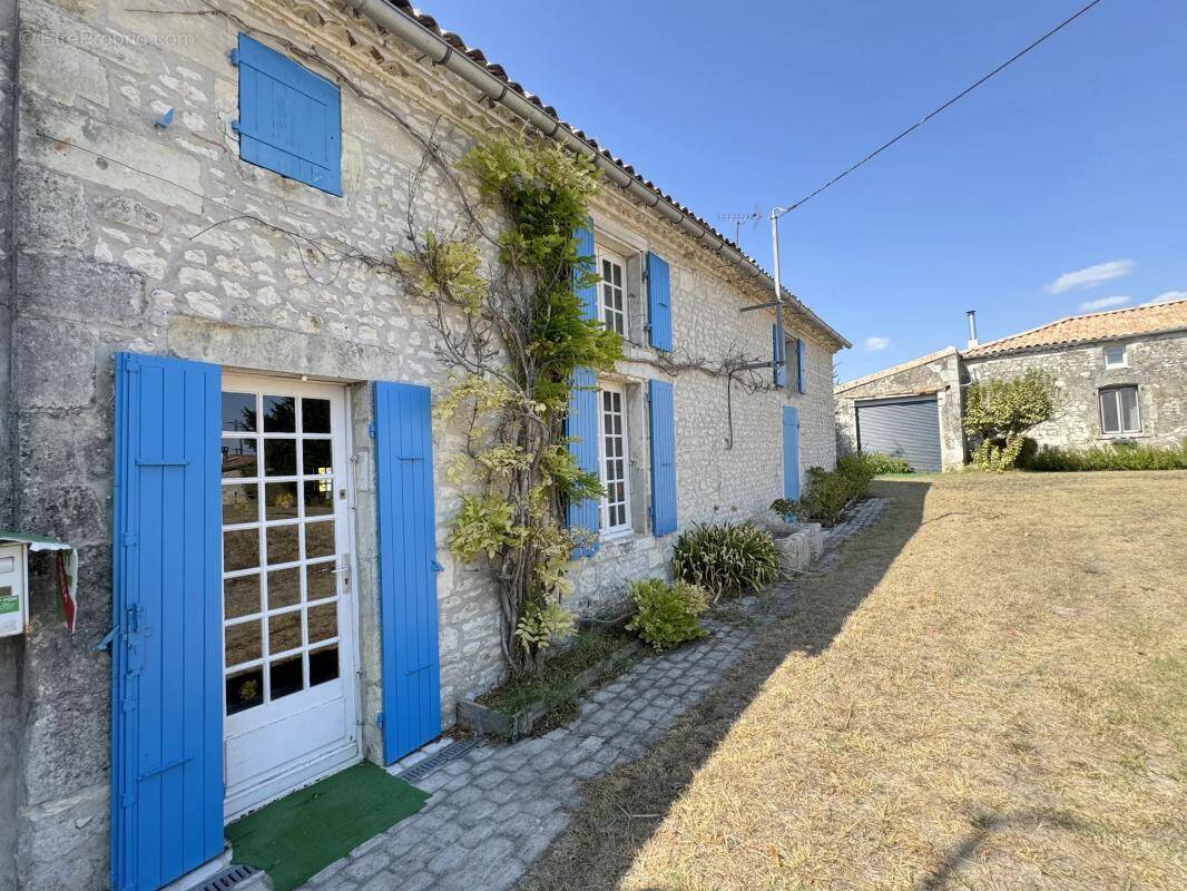 Maison à MESCHERS-SUR-GIRONDE