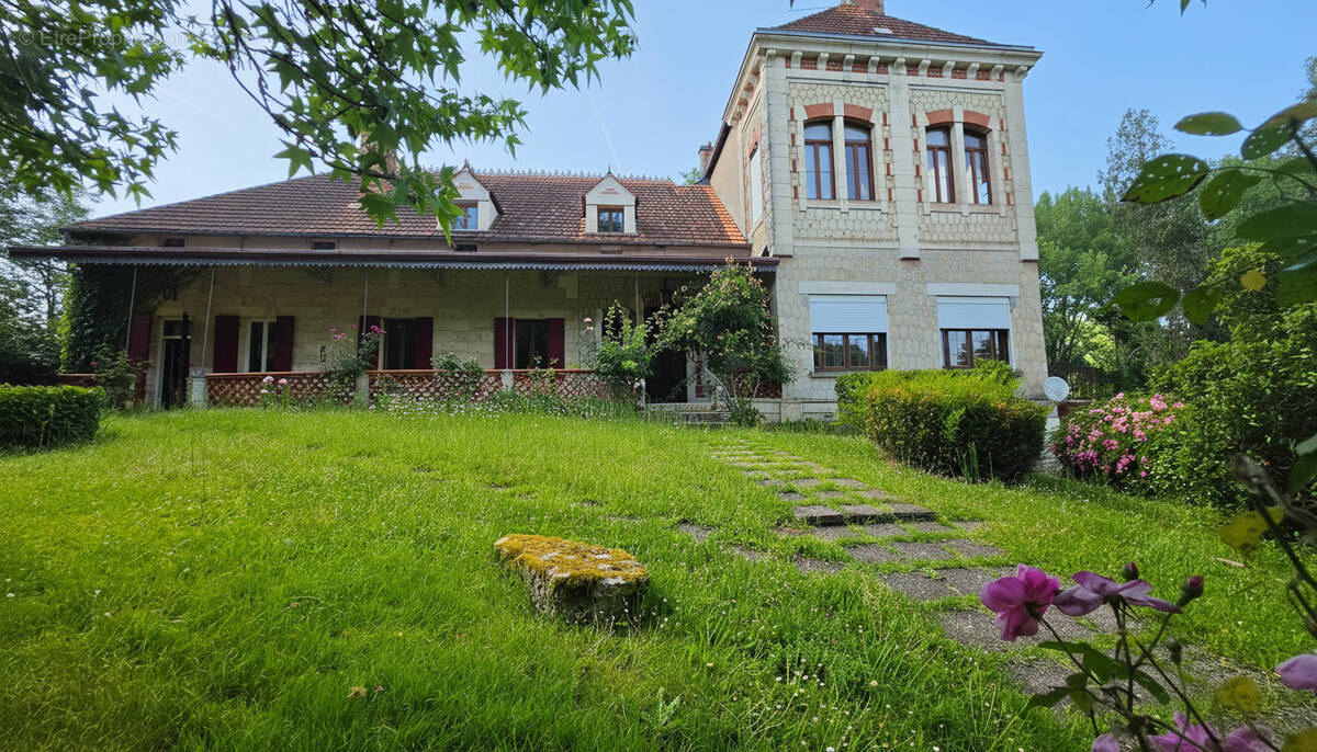 Maison à SAINT-LAURENT-DES-HOMMES