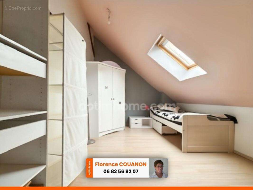 DUPLEX de 80 m². 4 pièces à DOURDAN Centre ville - photo 5