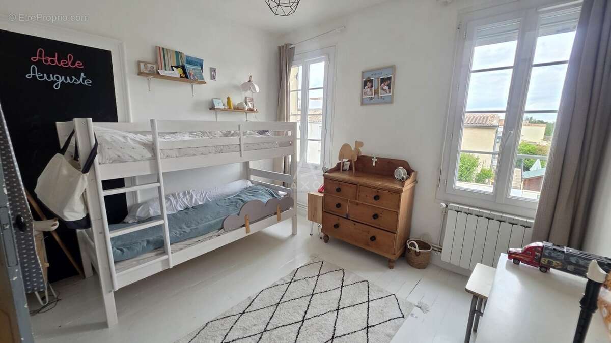 Maison à VAYRES