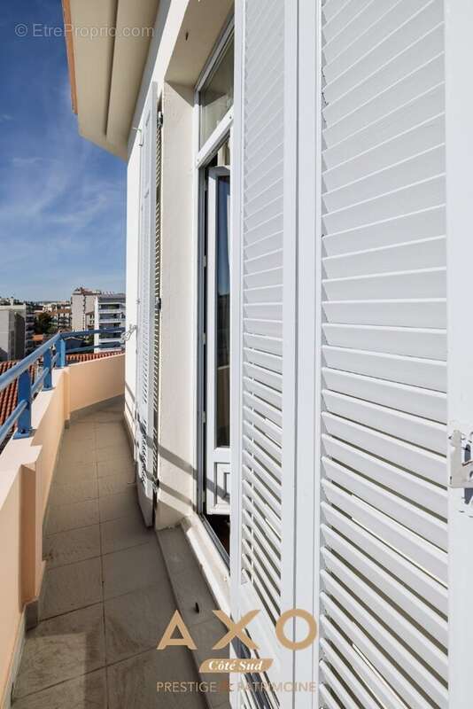 Appartement à MARSEILLE-4E