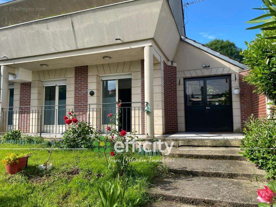 Appartement à BOISSY-SAINT-LEGER