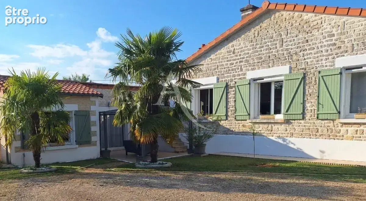 Buxerolles - plain pied - 3 chambres - 1 bureau - garage - photo 1