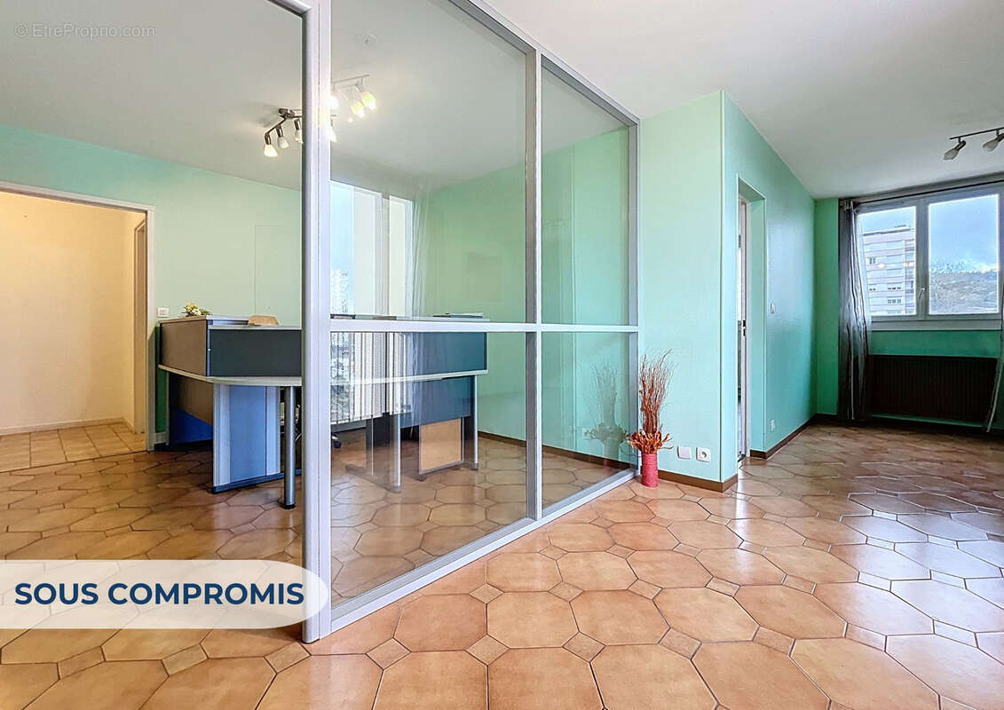 Appartement à CHENOVE