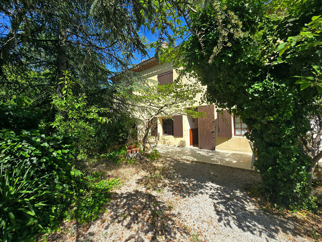 Maison Saint Savournin 5 pièce(s) 140 m2 - photo 1
