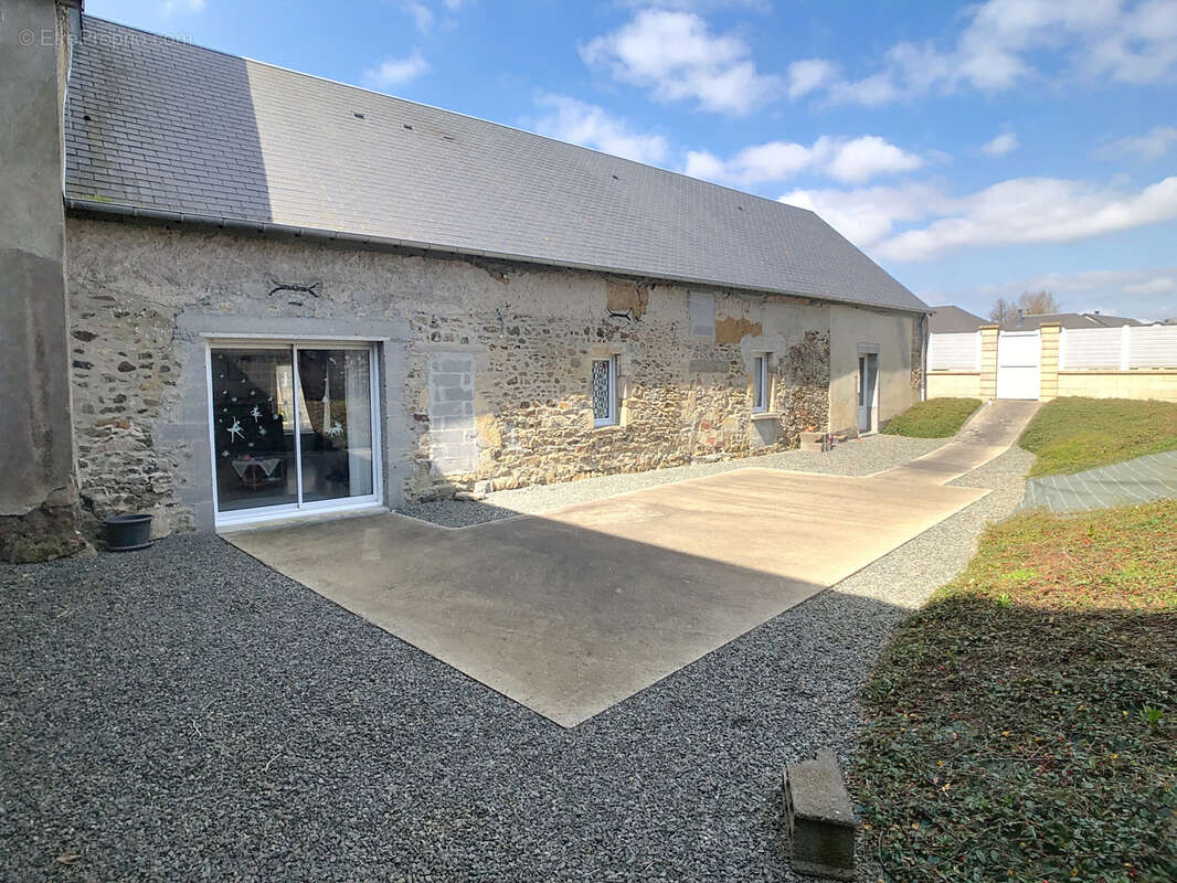 Maison à MUNEVILLE-LE-BINGARD