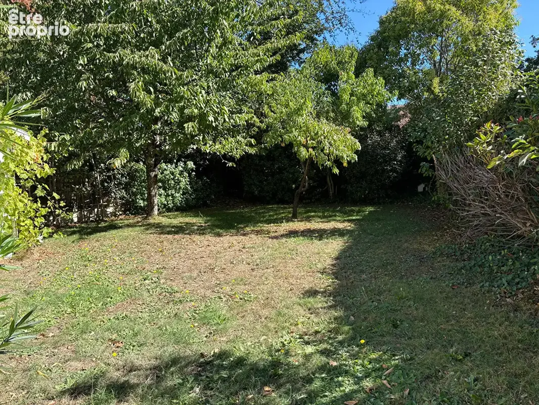 Belle maison familiale de 144 m² avec 5 chambres, jardin et garage - photo 16