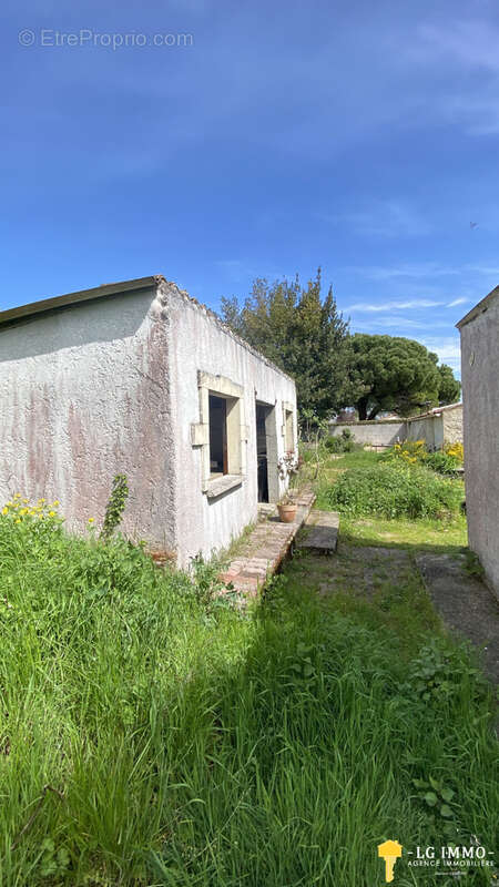 Longère avec dépendances, garages 300 m2, jardin, proche estuaire - photo 23