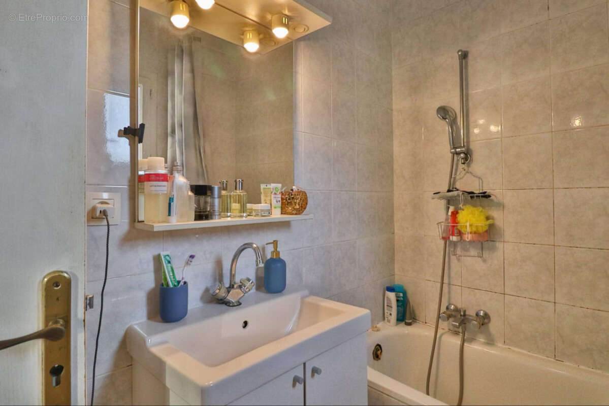 Appartement à SAUSSET-LES-PINS