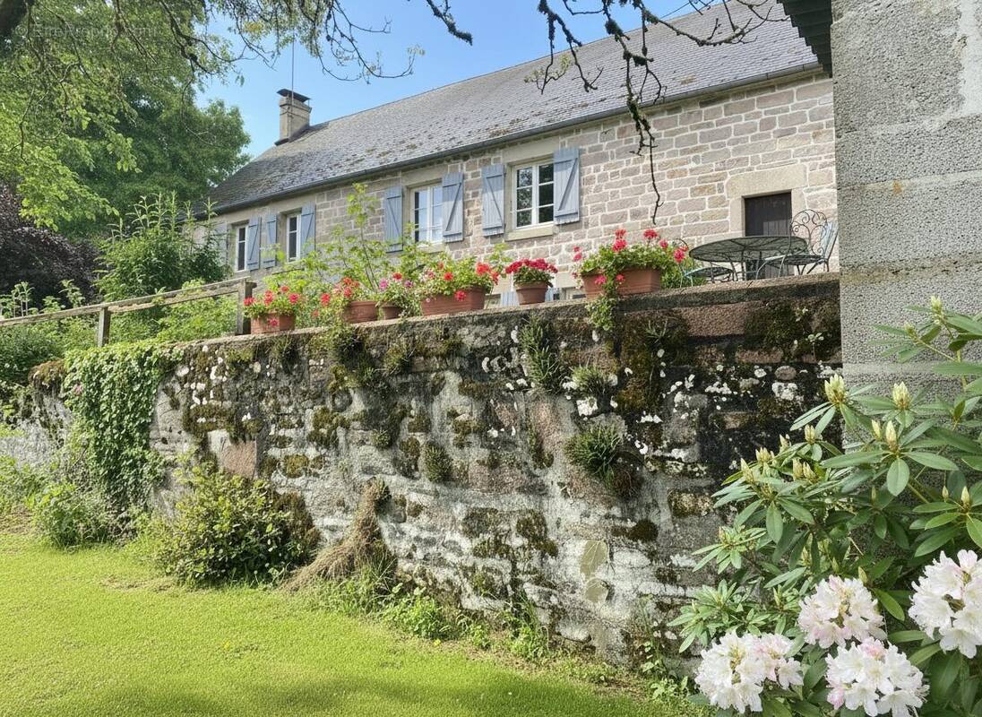 Maison à TARNAC