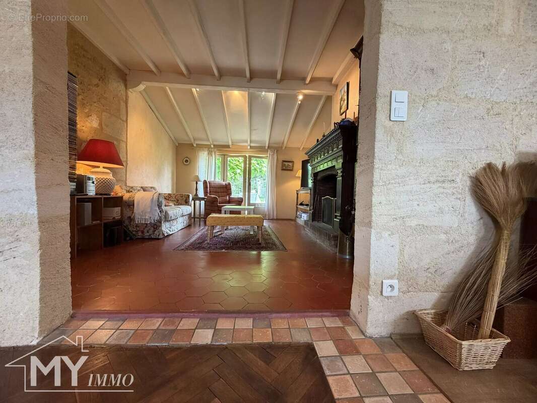 Maison à MONTCARET