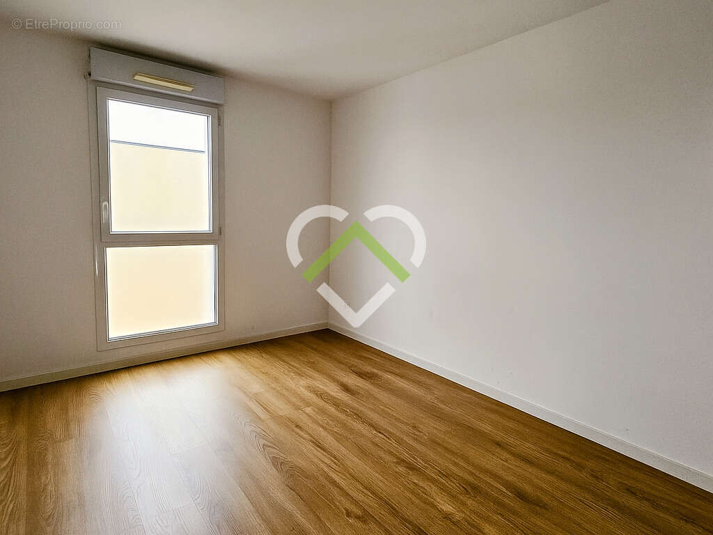 Nouveauté - Dernier étage avec terrasse, garage + parking - photo 6