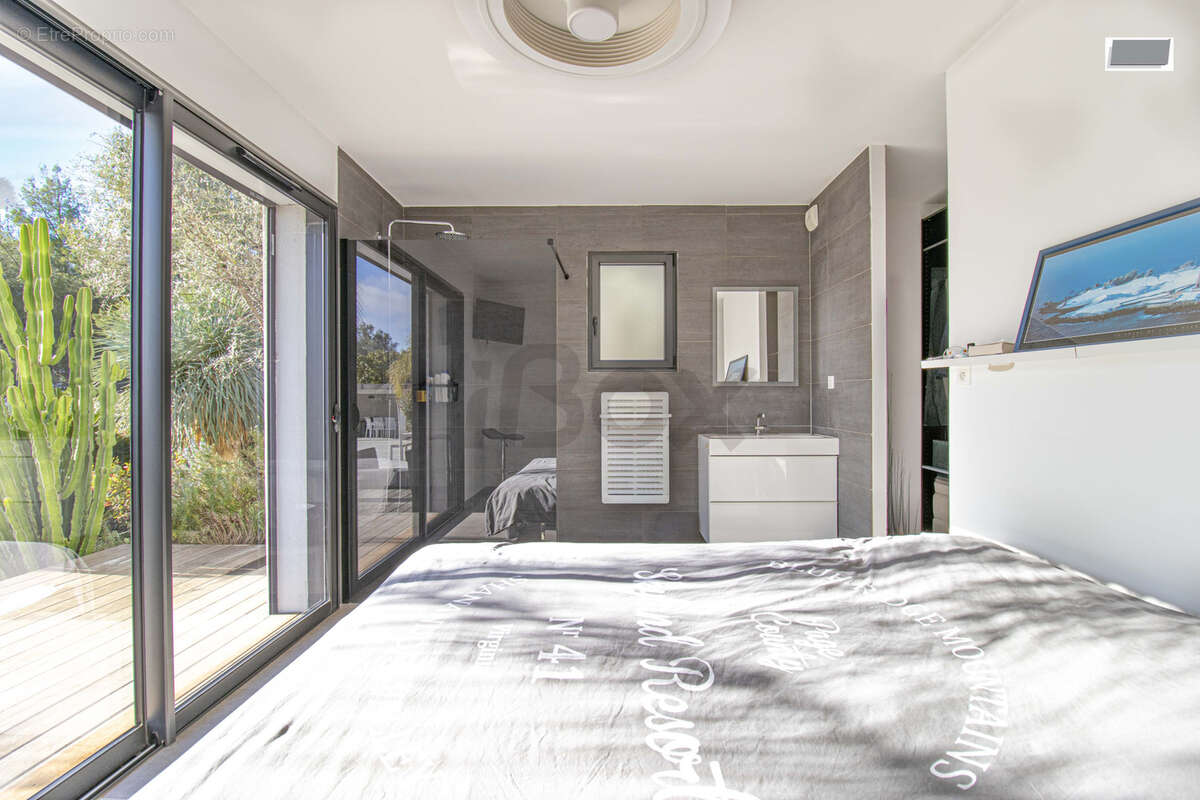 Maison à LA VALETTE-DU-VAR