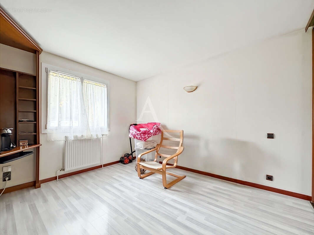 Maison à JANVILLE-SUR-JUINE