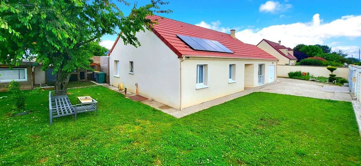 Maison à SAINT-FARGEAU-PONTHIERRY