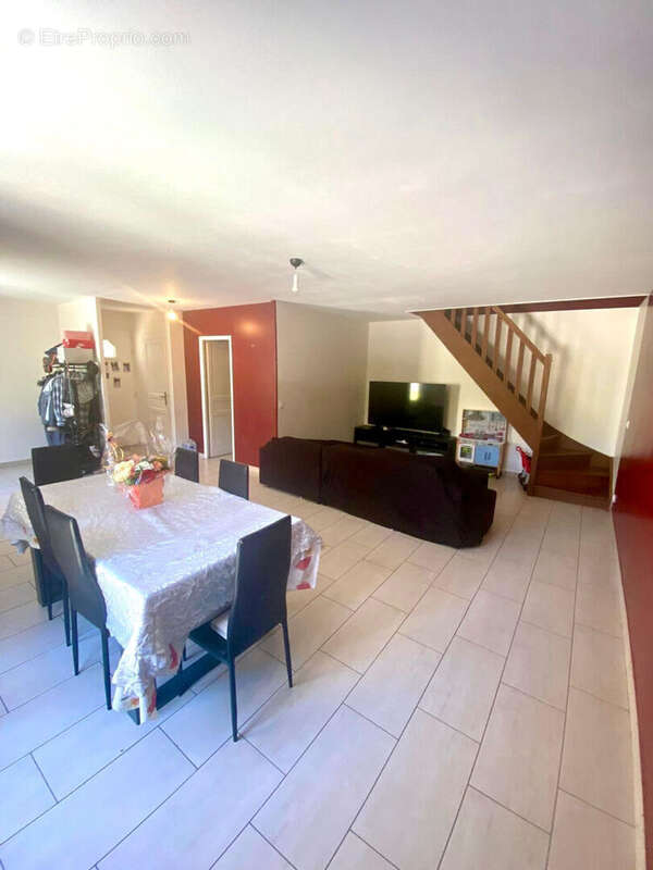 Maison à BOUSSY-SAINT-ANTOINE