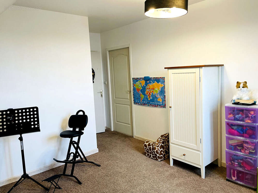 Maison à CIVRAY-SUR-ESVES