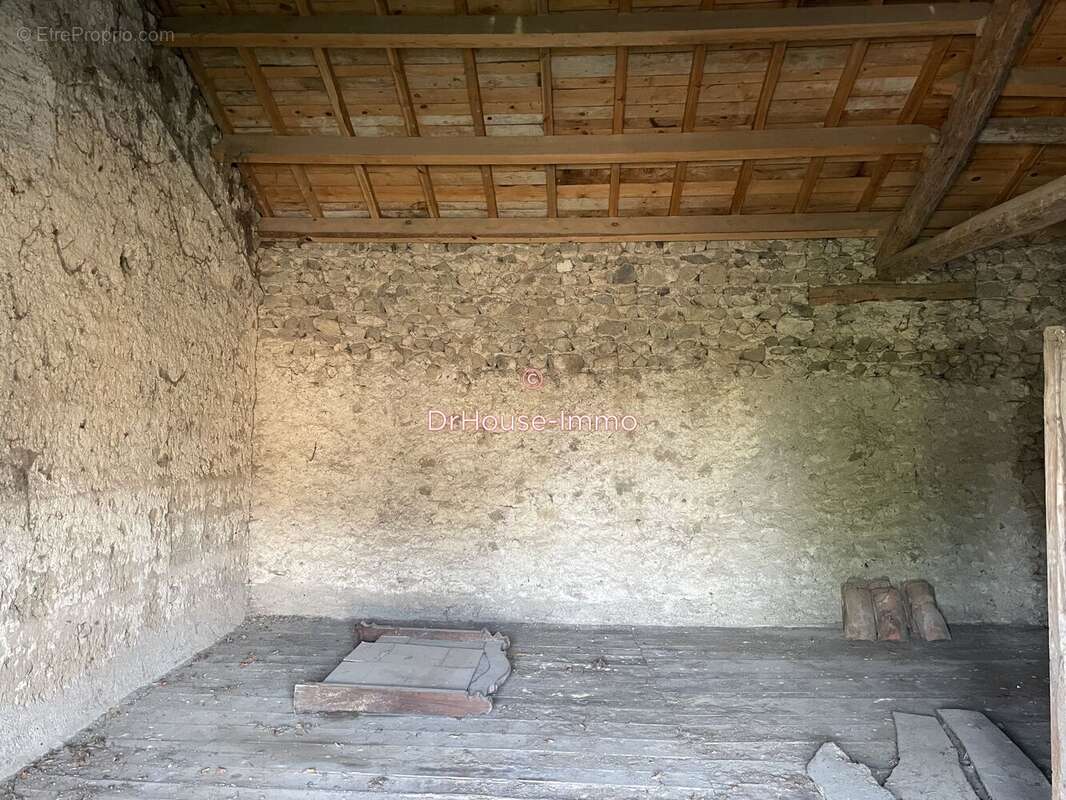 Maison à SAINT-PIERRE-DU-CHAMP