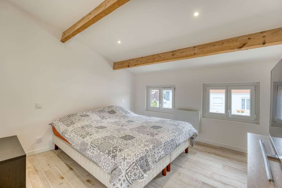Saint-hilaire-de-riez -- maison balnéaire de 170 m2 utiles -- studio independant -- plages - photo 8
