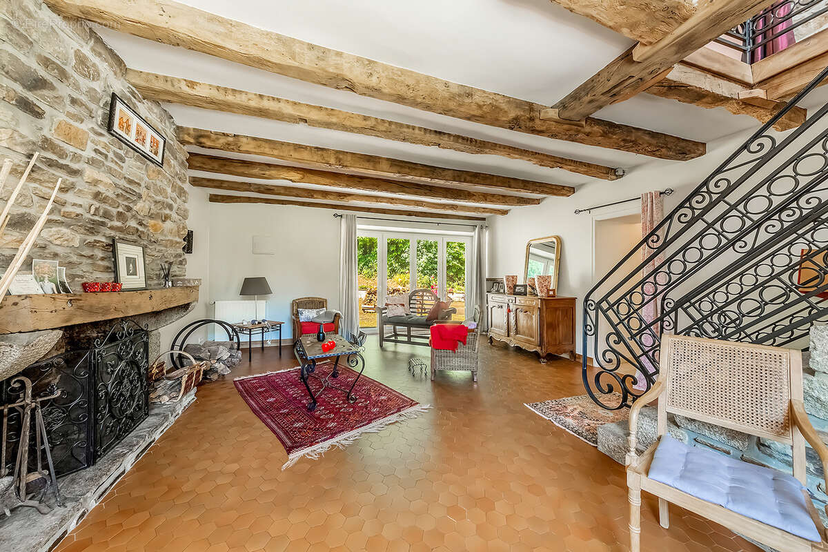 Maison à SAINT-BRICE-EN-COGLES