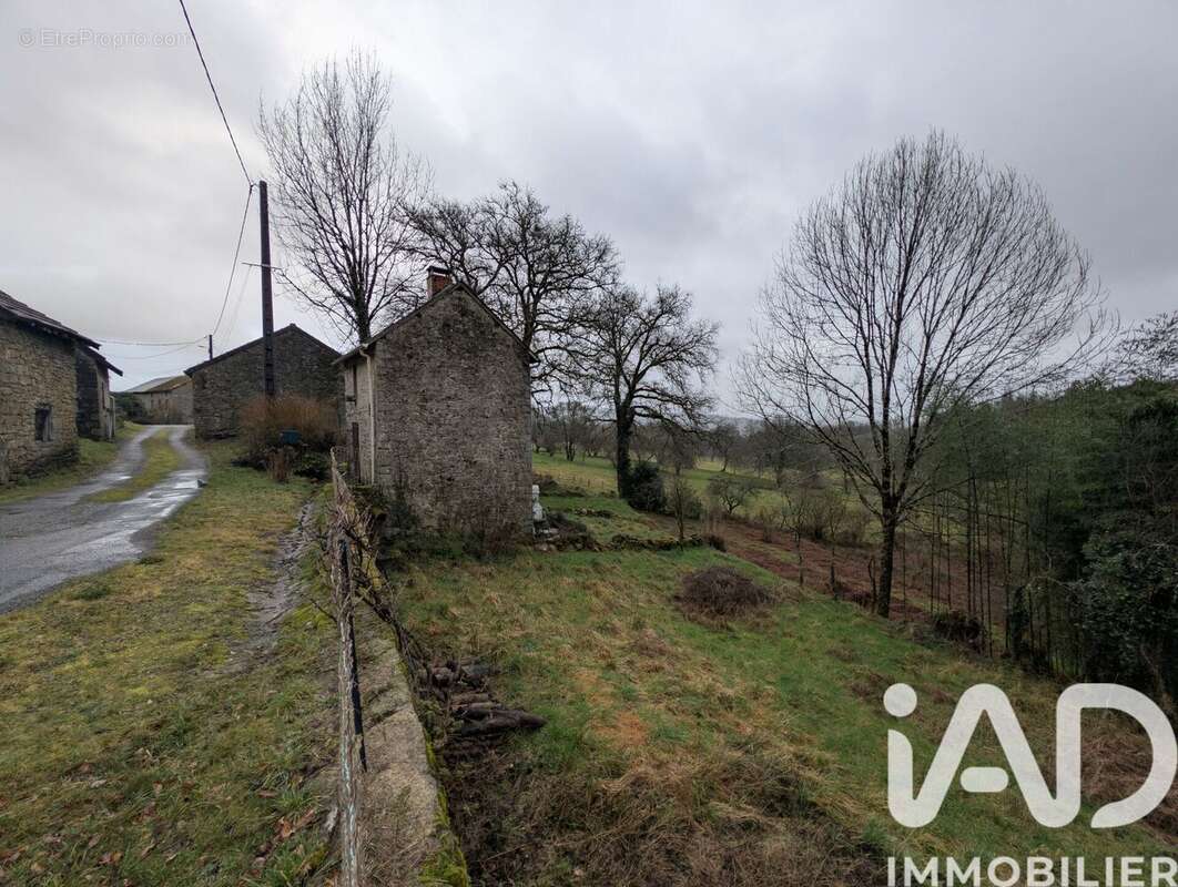 Photo 4 - Maison à CHATELUS-LE-MARCHEIX