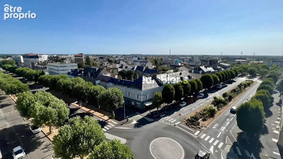 Rooftop - Résidence de standing - plein centere - 119 m² - La Roche-sur-Yon- Double balcon + garage + cave - photo 3