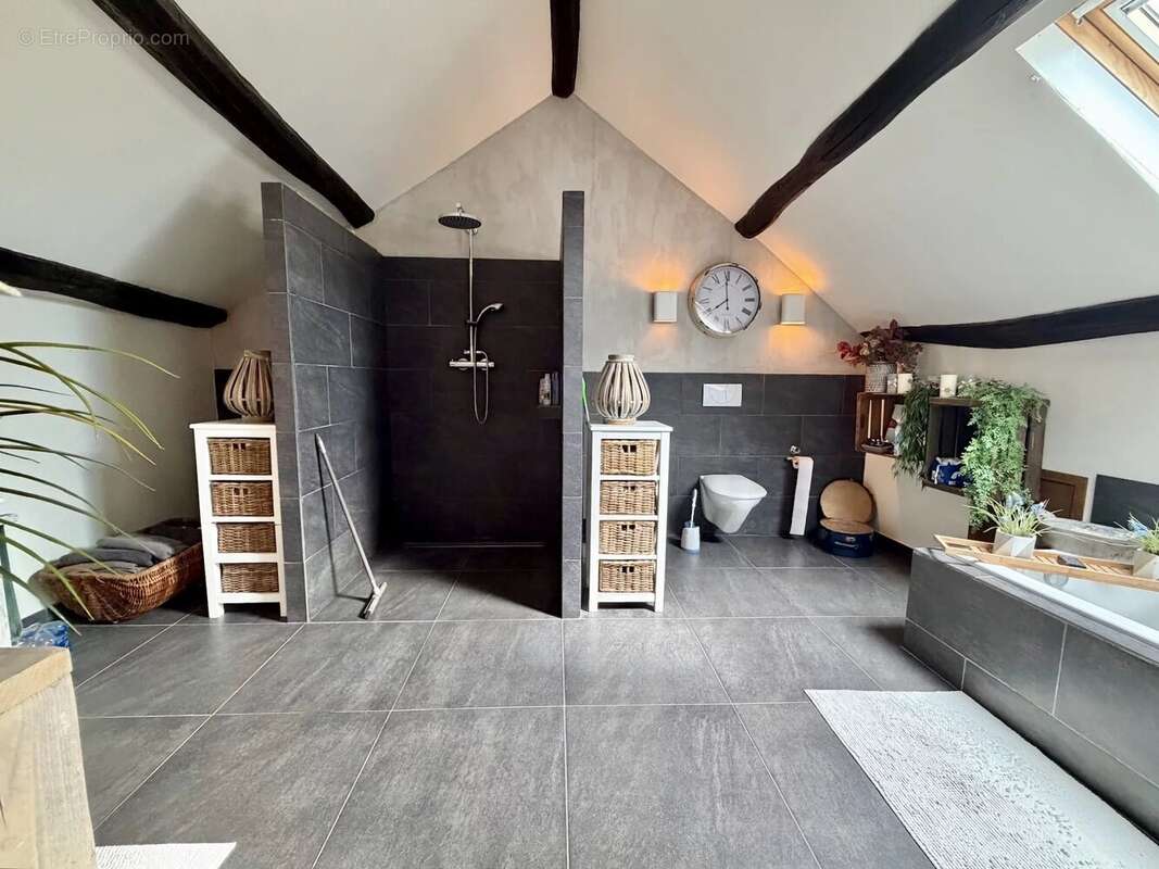 Maison à SAVIGNY-POIL-FOL