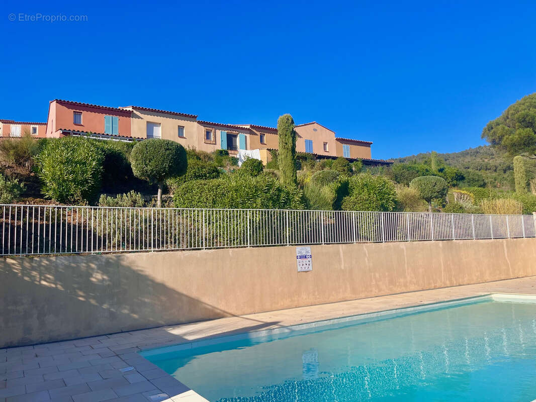 Maison à LES ISSAMBRES