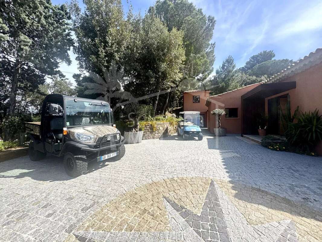 Maison à LE LAVANDOU