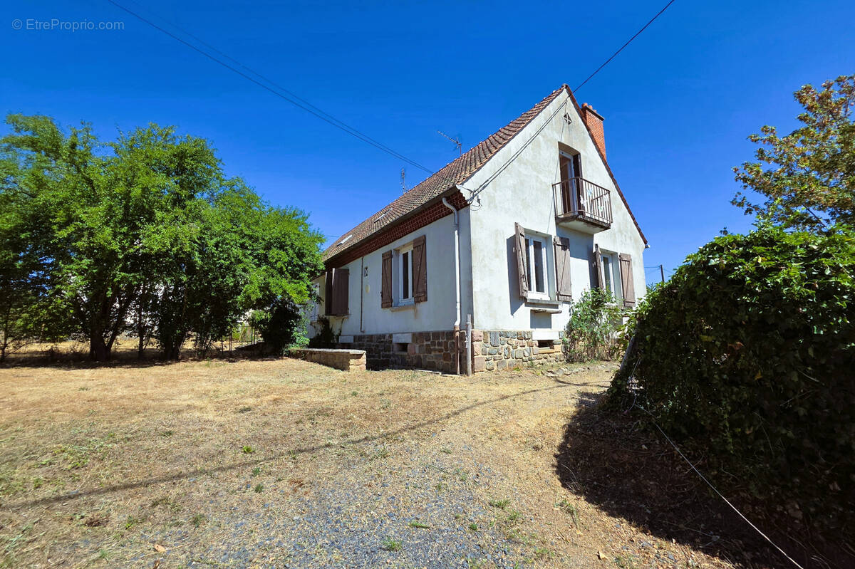 Prix en baisse! maison centre ville avec jardin - photo 2
