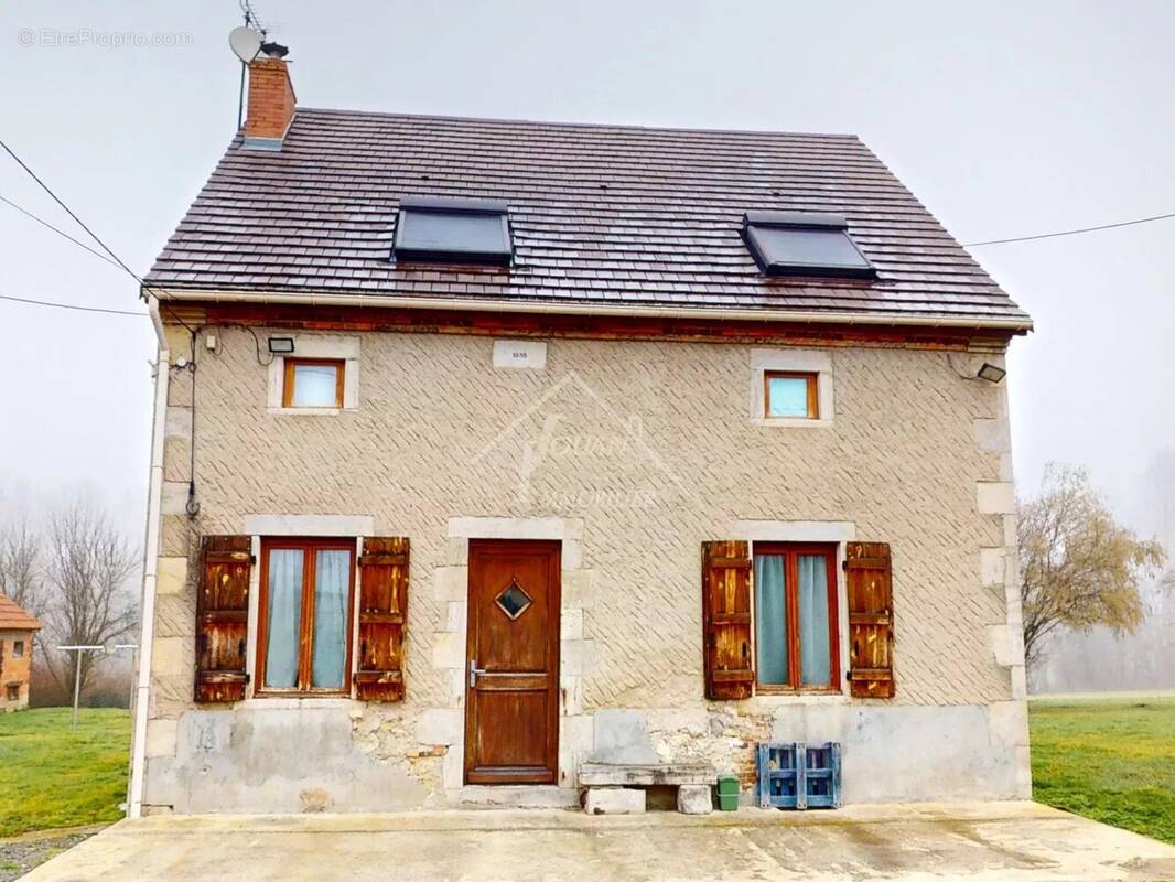 Maison à BROUT-VERNET