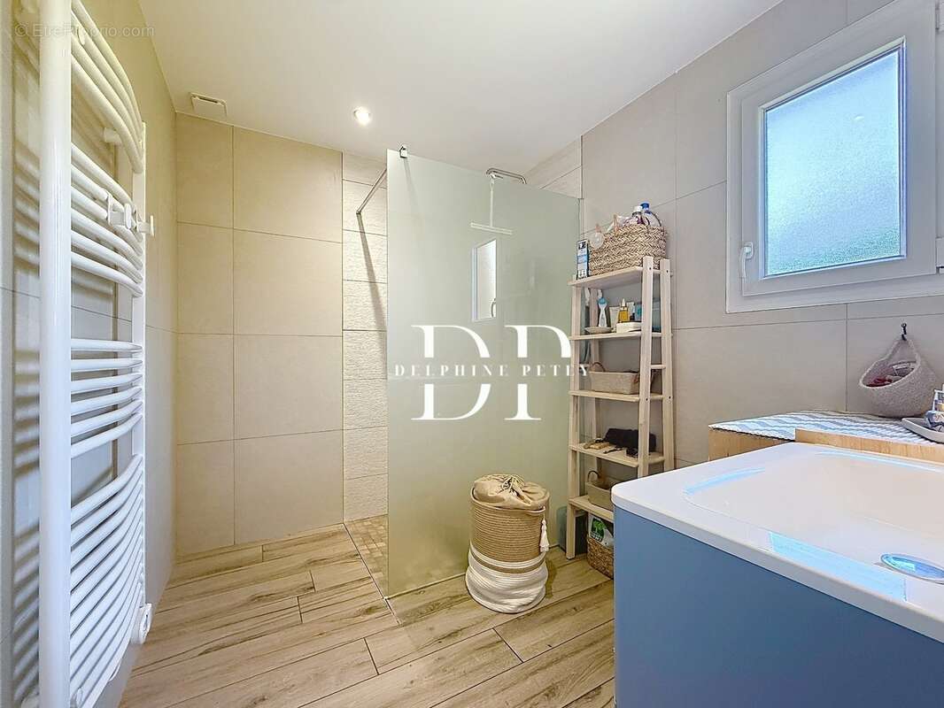 Maison à vendre 4 pièces de 122 m2 LUCINGES (74) - photo 11