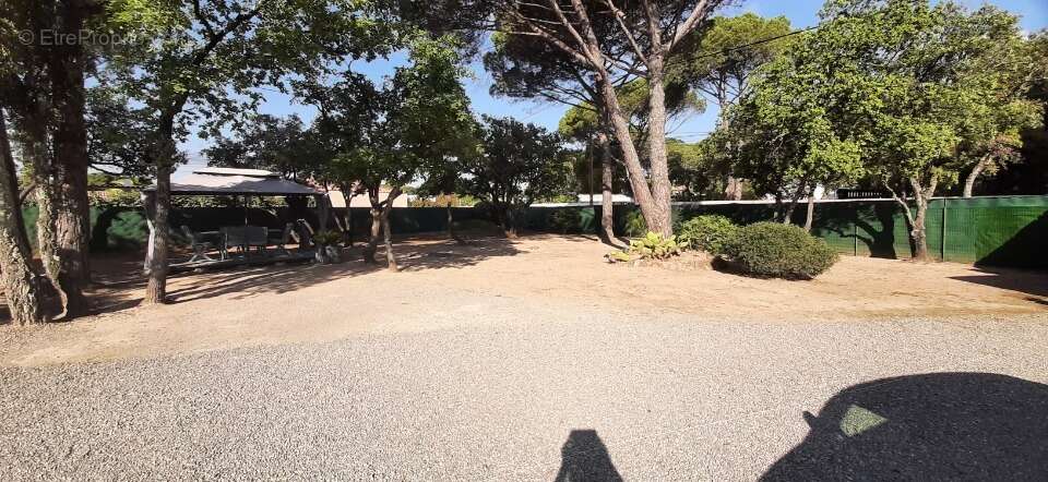 Terrain 602 m² à Vidauban  - photo 2