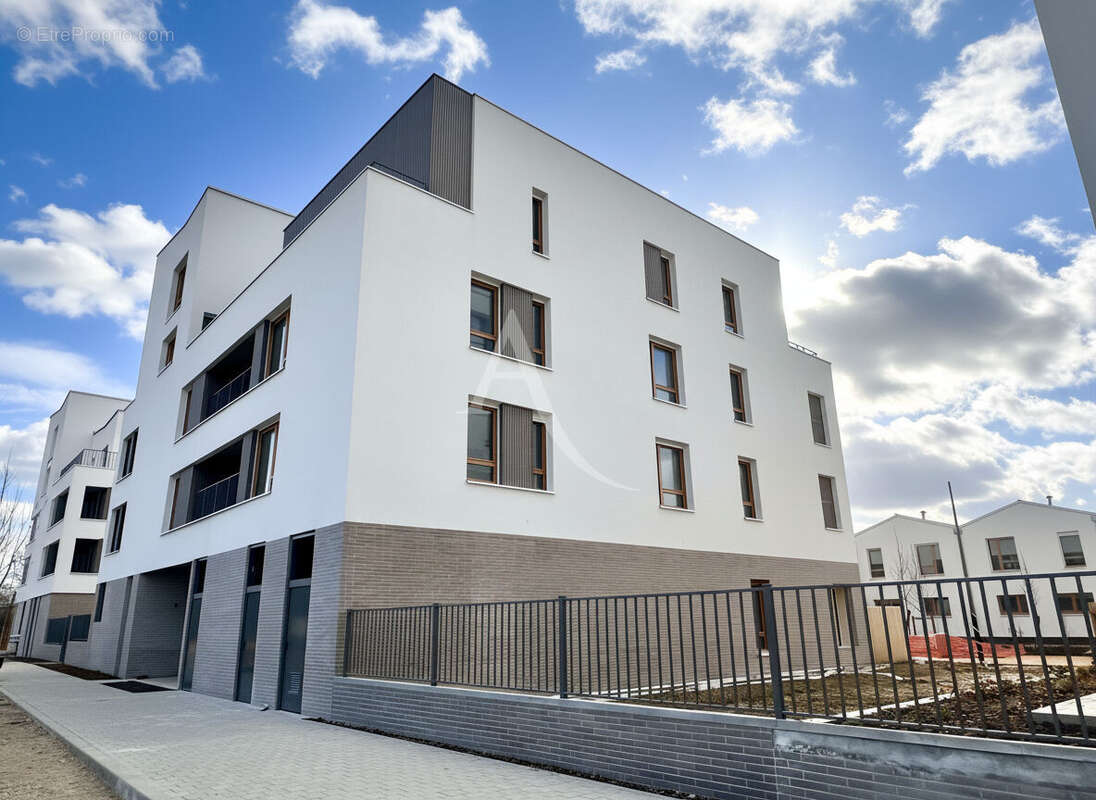 Appartement à BUSSY-SAINT-GEORGES