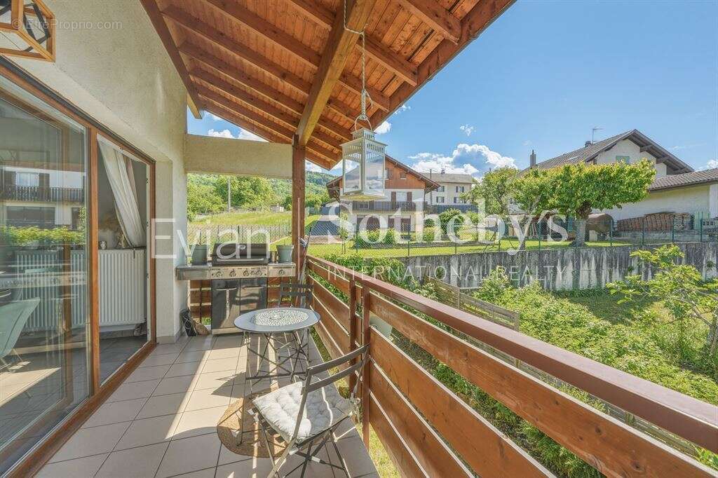 duplex apartment located on the top floor of a small residence in Lugrin - photo 12