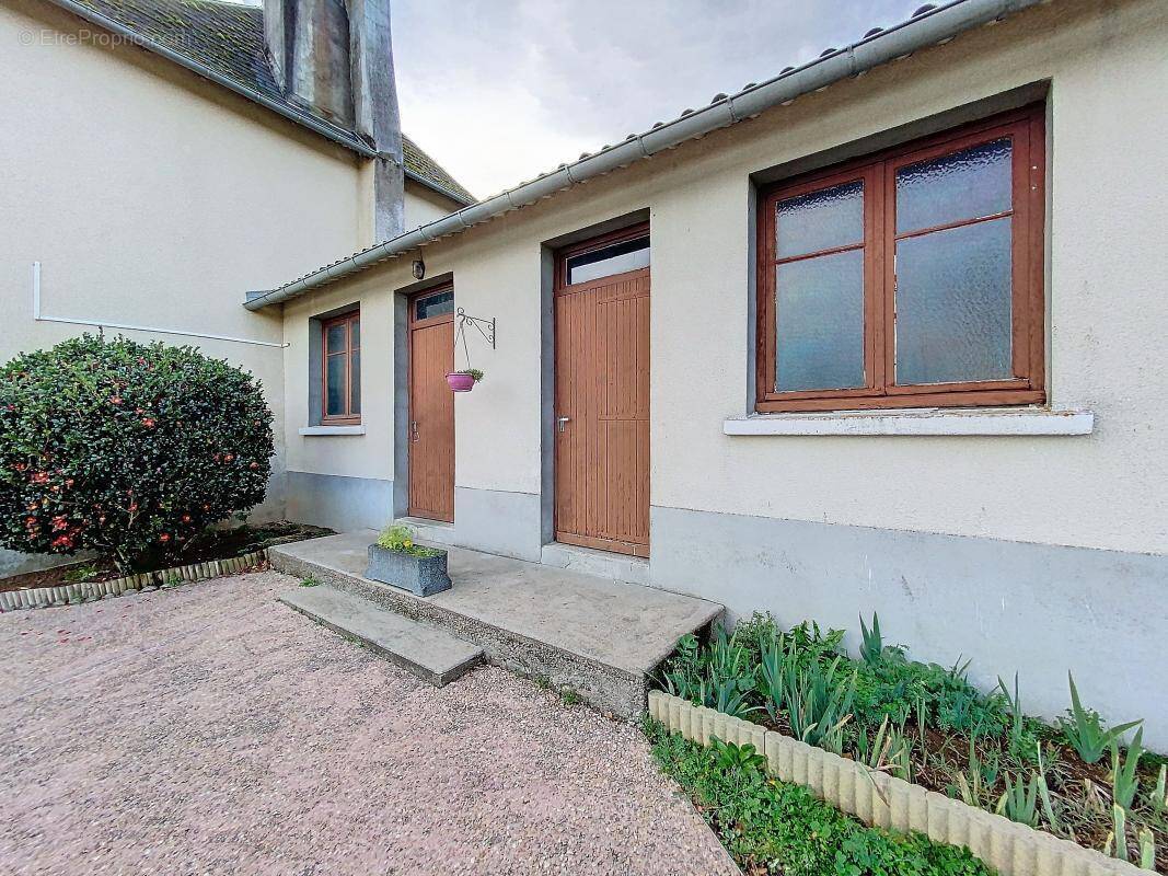 Maison à SAINT-BONNET-L&#039;ENFANTIER