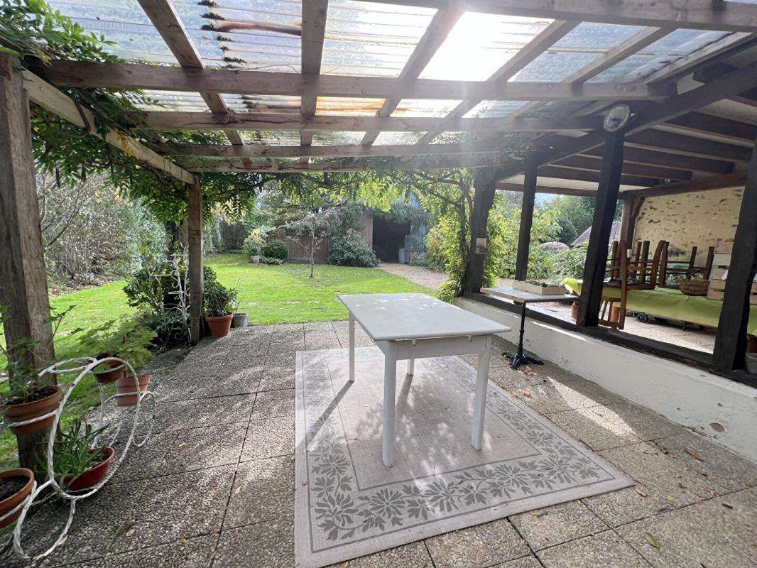 Maison à MONCE-EN-BELIN